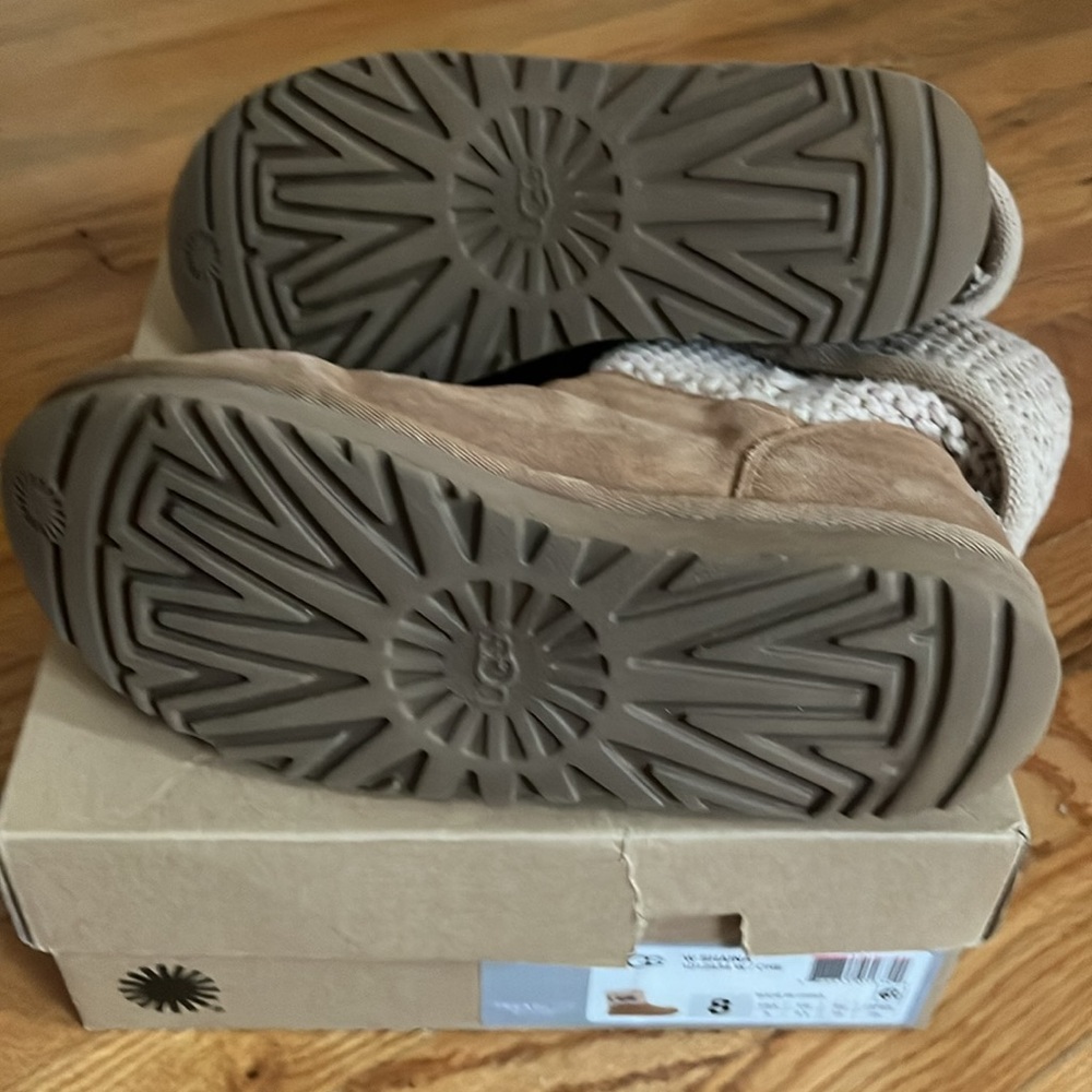 Ugg Shaina Boot - image 5
